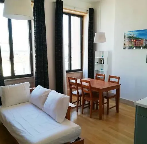 Apartment Le Rhone A Vos Pieds, Bellecour A Quelques Pas Lyon