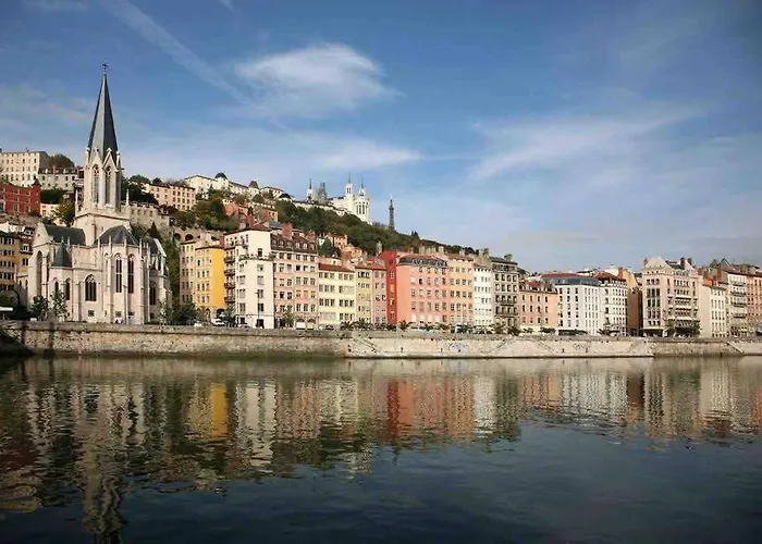 Le Rhone A Vos Pieds, Bellecour A Quelques Pas